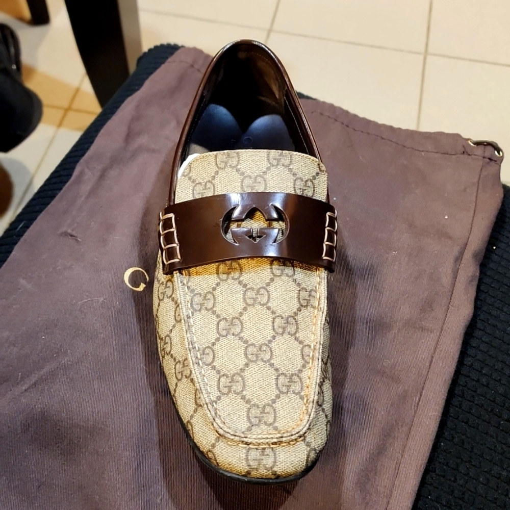 Men's Gucci loafers size 8 1/2